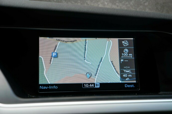 audi-a4-bensin-2014-big-18