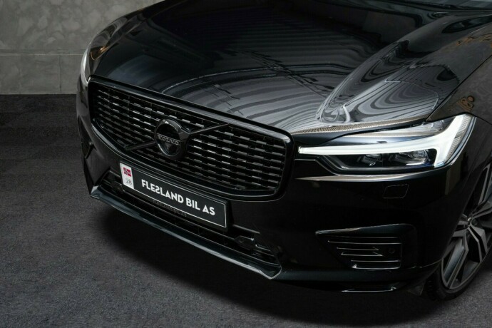 volvo-xc-60-elektrisitetbensin-2021-big-4