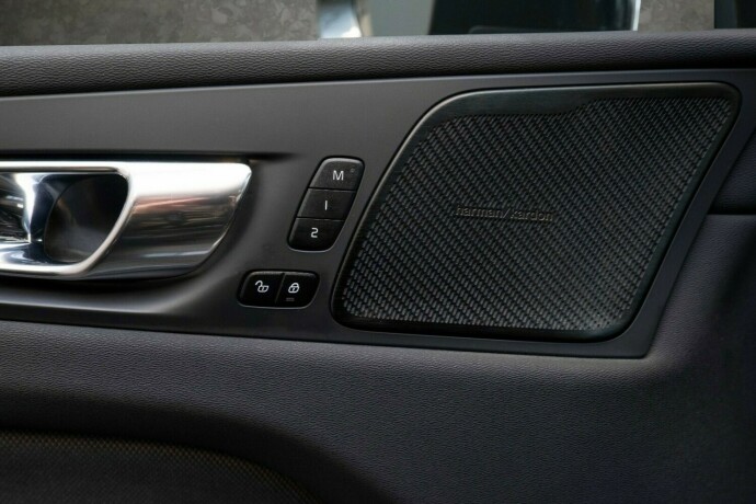 volvo-xc-60-elektrisitetbensin-2021-big-27
