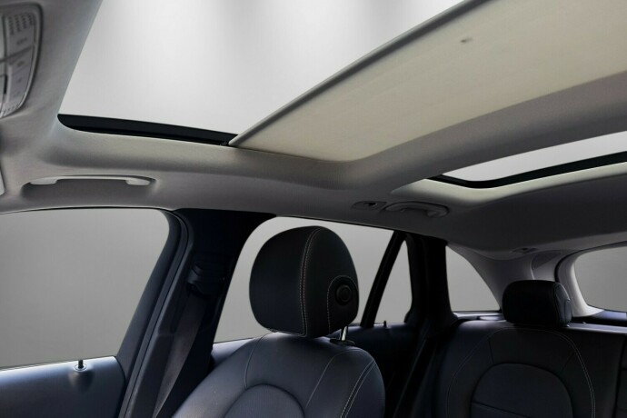 mercedes-benz-glc-elektrisitetbensin-2019-big-14