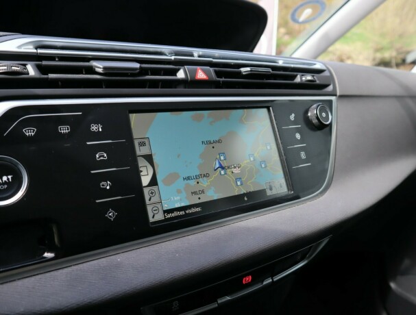 citroen-c4-picasso-diesel-2014-big-19