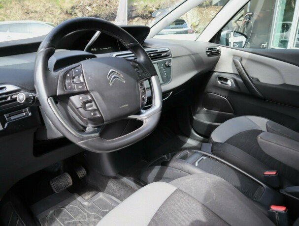 citroen-c4-picasso-diesel-2014-big-9