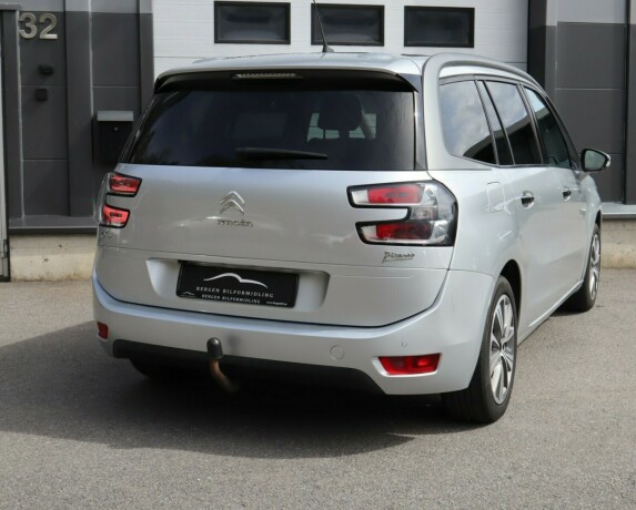 citroen-c4-picasso-diesel-2014-big-3