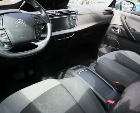 citroen-c4-picasso-diesel-2014-big-8