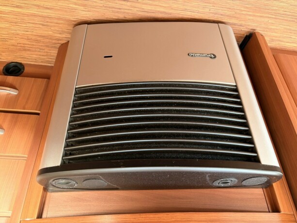 hobby-650-wfu-lav-seng-midt-p229-sittegruppe-bad-bak-perfekt-for-tur-eller-fast-meget-velholdt-2011-big-50