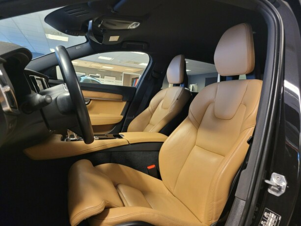 volvo-v90-plug-in-petrol-2018-big-26