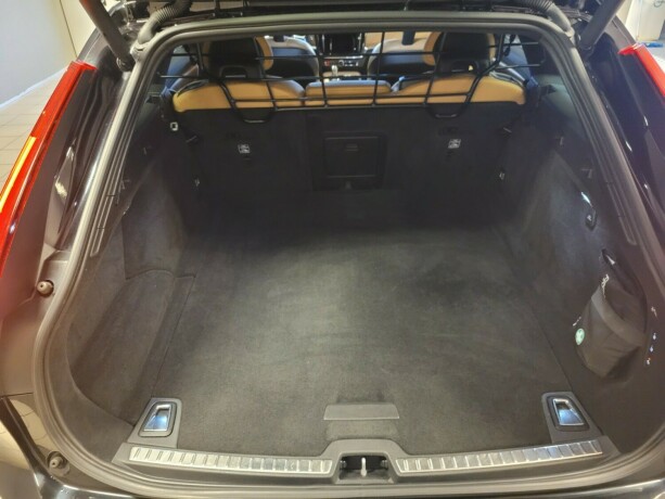 volvo-v90-plug-in-petrol-2018-big-22