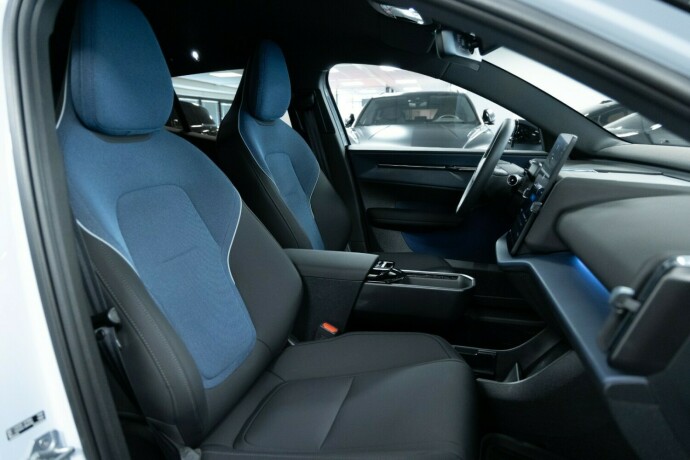 volvo-ex30-elektrisitet-2025-big-11