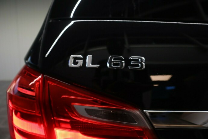 mercedes-benz-gl-bensin-2014-big-12