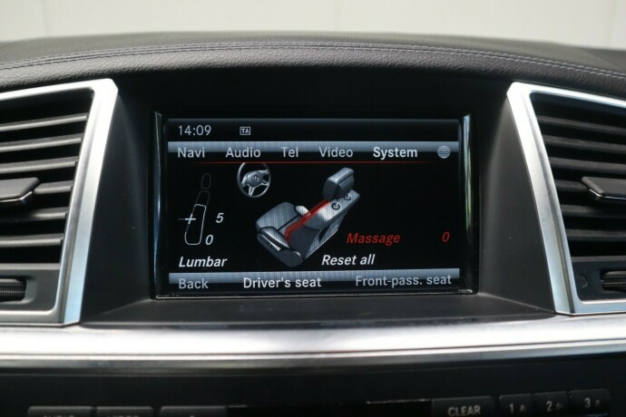 mercedes-benz-gl-bensin-2014-big-45