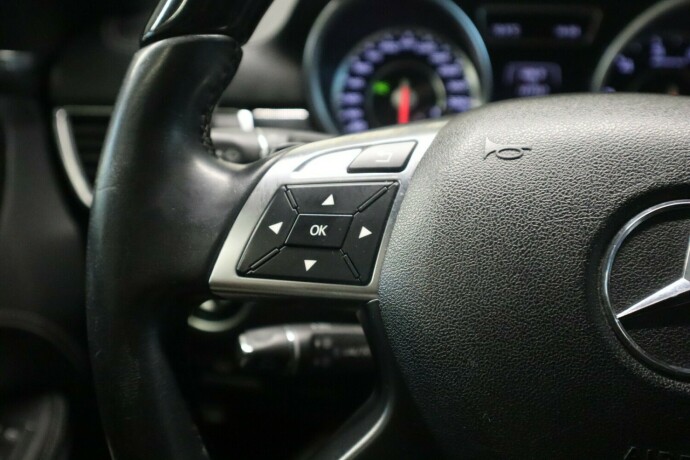 mercedes-benz-gl-bensin-2014-big-30