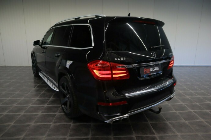 mercedes-benz-gl-bensin-2014-big-2