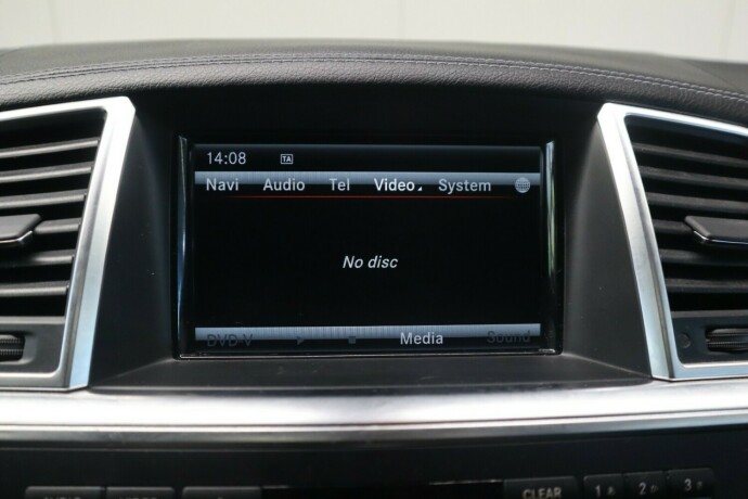 mercedes-benz-gl-bensin-2014-big-42