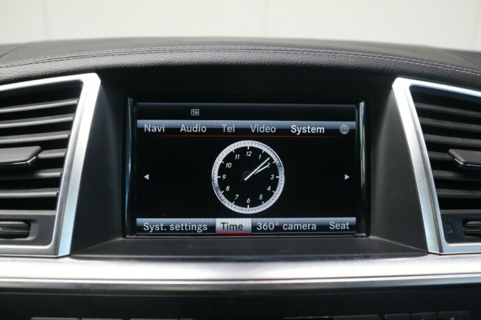 mercedes-benz-gl-bensin-2014-big-38