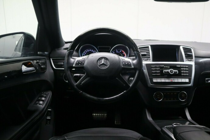 mercedes-benz-gl-bensin-2014-big-19