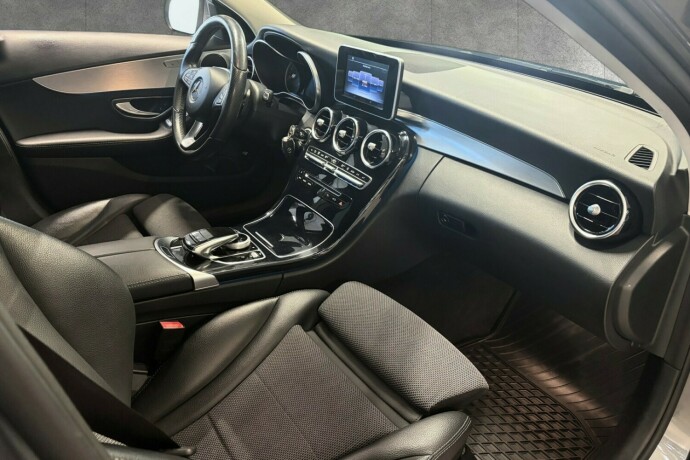 mercedes-benz-c-klasse-elektrisitetbensin-2017-big-27