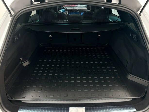 mercedes-benz-e-klasse-elektrisitetdiesel-2026-big-33
