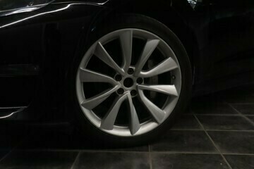 tesla-model-3-elektrisitet-2019-big-31