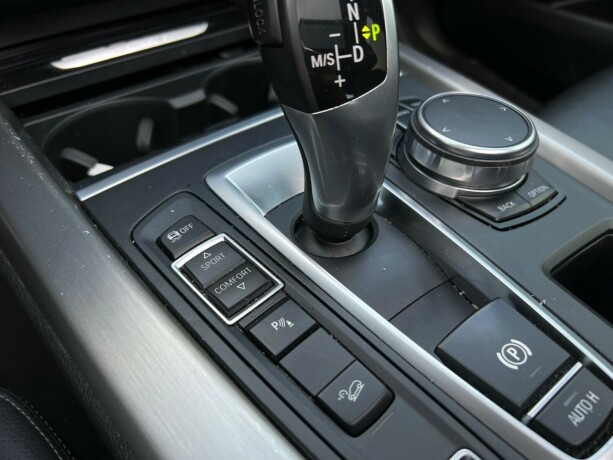 bmw-x5-elektrisitetbensin-2018-big-18