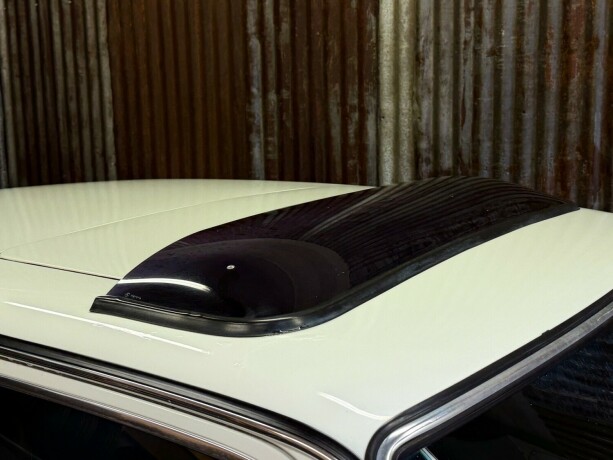 mercedes-benz-e-klasse-bensin-1981-big-7