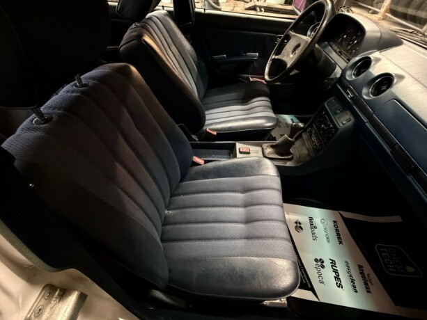 mercedes-benz-e-klasse-bensin-1981-big-29