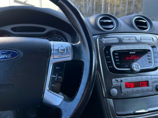 ford-mondeo-diesel-2008-big-15