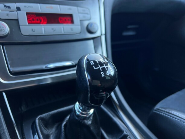 ford-mondeo-diesel-2008-big-19