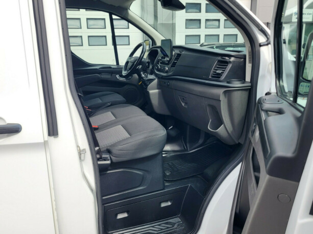 ford-transit-custom-diesel-2021-big-12