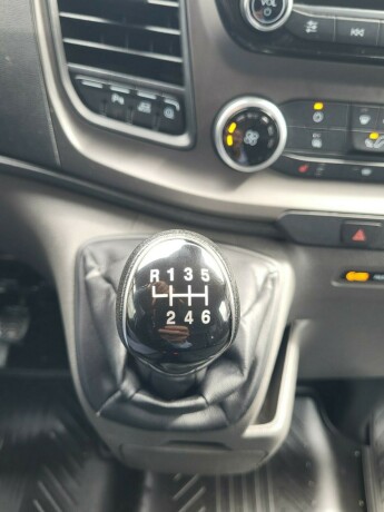 ford-transit-custom-diesel-2021-big-23