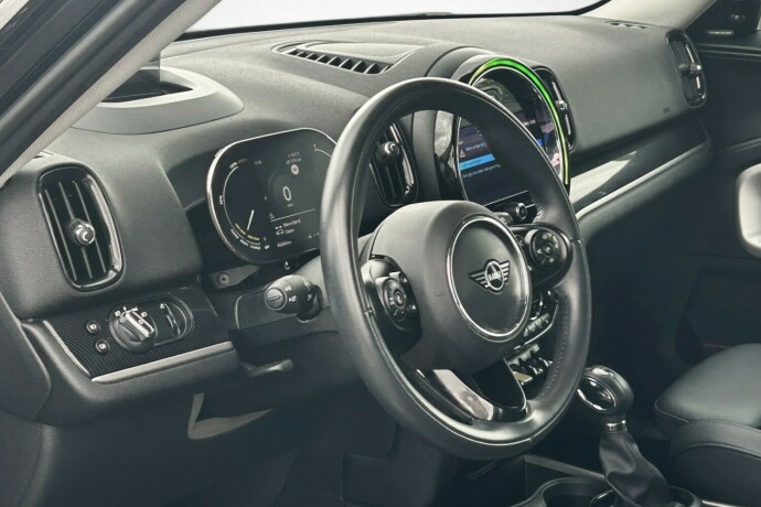 mini-countryman-elektrisitetbensin-2021-big-7