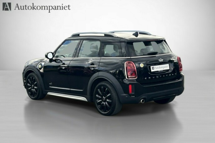 mini-countryman-elektrisitetbensin-2021-big-3
