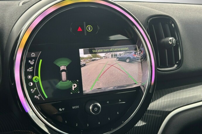 mini-countryman-elektrisitetbensin-2021-big-13