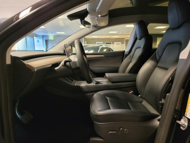 tesla-model-y-elektrisitet-2023-big-19