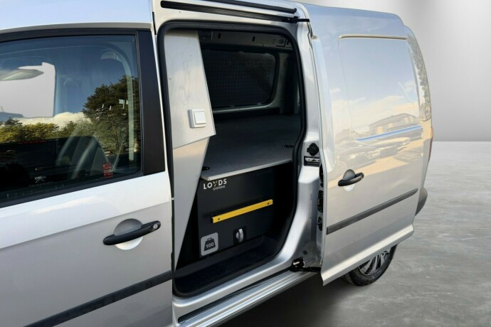 volkswagen-caddy-diesel-2020-big-23