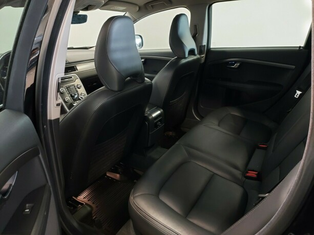 volvo-xc-70-diesel-2016-big-24