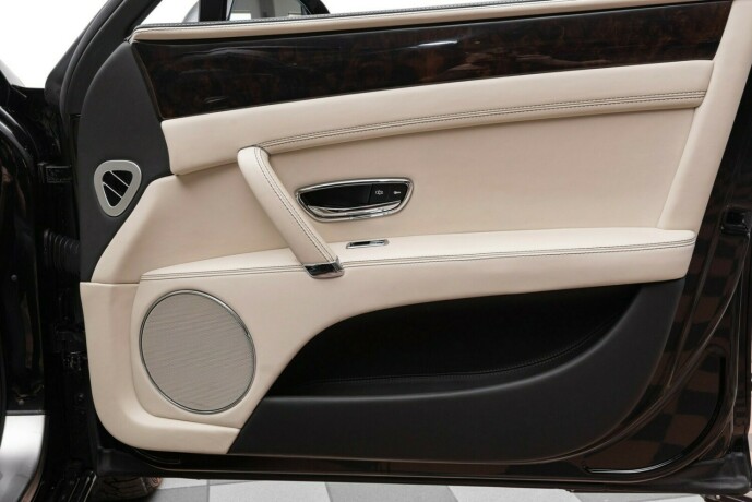bentley-flying-spur-bensin-2014-big-41