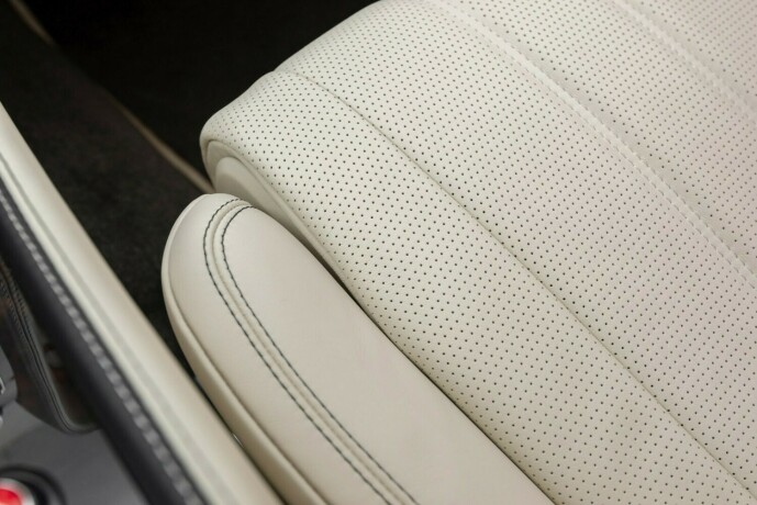 bentley-flying-spur-bensin-2014-big-12