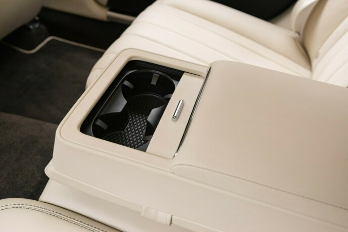 bentley-flying-spur-bensin-2014-big-18
