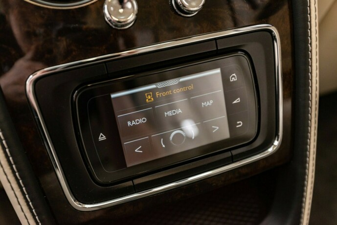bentley-flying-spur-bensin-2014-big-22
