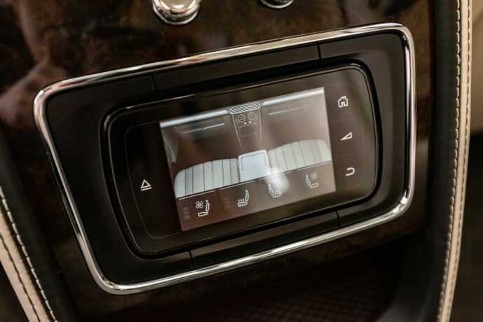bentley-flying-spur-bensin-2014-big-23