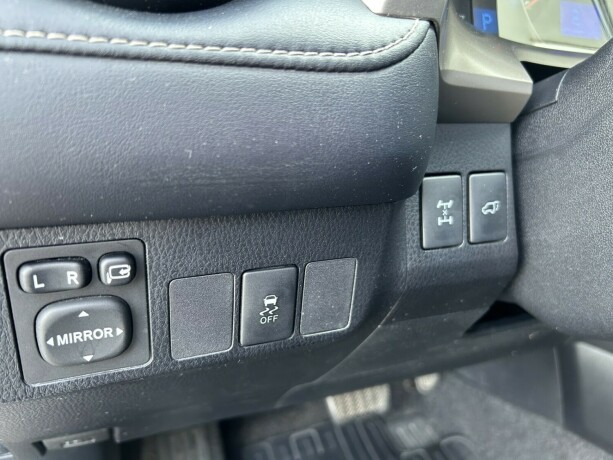 toyota-rav4-diesel-2013-big-16