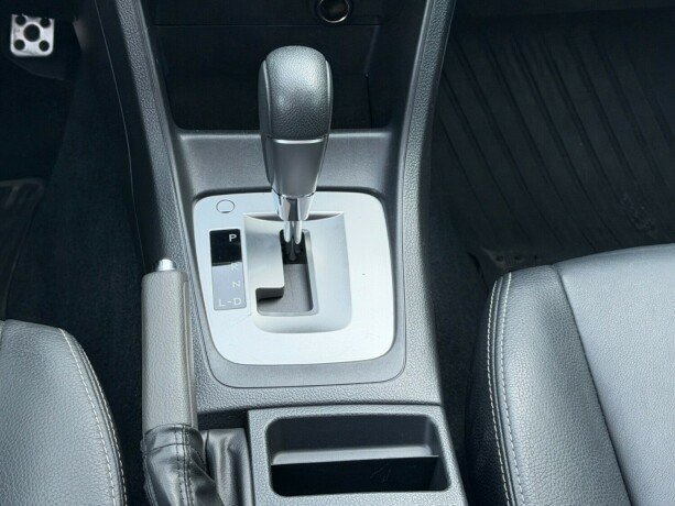 subaru-impreza-bensin-2014-big-11