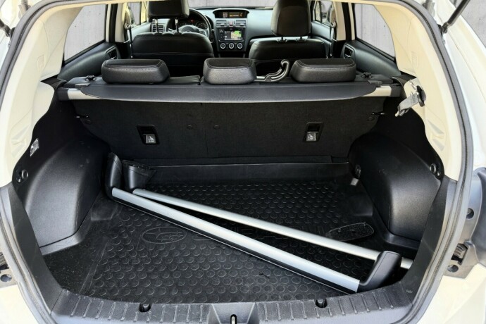 subaru-impreza-bensin-2014-big-17