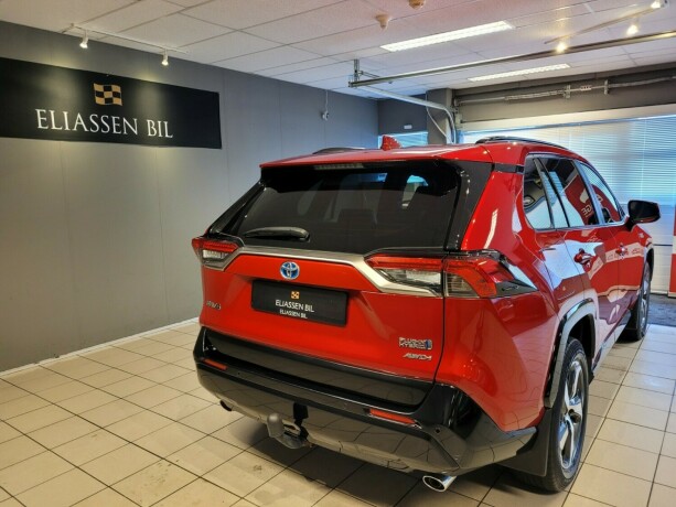toyota-rav4-plug-in-petrol-2020-big-5