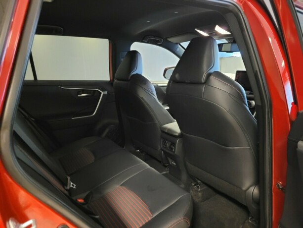 toyota-rav4-plug-in-petrol-2020-big-17