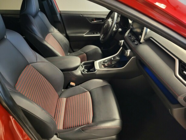 toyota-rav4-plug-in-petrol-2020-big-15