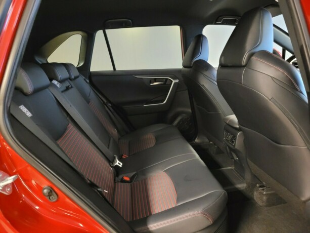 toyota-rav4-plug-in-petrol-2020-big-18