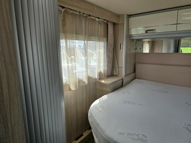 laika-ecovip-712-queensbed-senkeseng-alde-stort-kj248leskap-l-sittegruppe-diesel-2019-big-53
