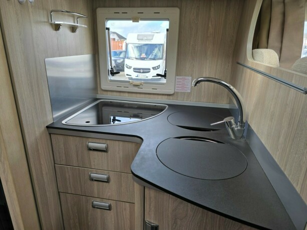 laika-ecovip-712-queensbed-senkeseng-alde-stort-kj248leskap-l-sittegruppe-diesel-2019-big-72