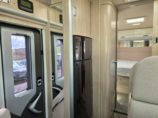 laika-ecovip-712-queensbed-senkeseng-alde-stort-kj248leskap-l-sittegruppe-diesel-2019-big-69